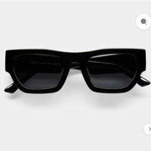 NEW Vehla Finn Square Cat Eye Sunglasses in Black/Smoke